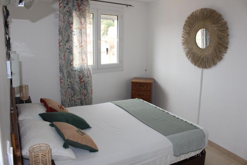 T2 Coquet Le Lavandou Plein Centre Vue Mer Exceptionnelle. Apartment Luaran gambar